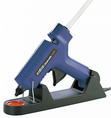 Аккумуляторный термоклеевой пистолет GLUEMATIC 5000 (500Вт 22г/мин 3-5мин o 11мм 220В комплект: 2 клеевые насадки, 5 клеевых стержней, база для зарядки) картон Steinel